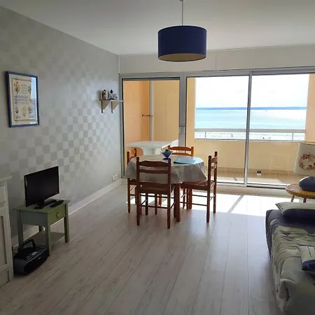 Appartement Superbe Vue Mer, Face A La De Tresmeur A - Ref 660